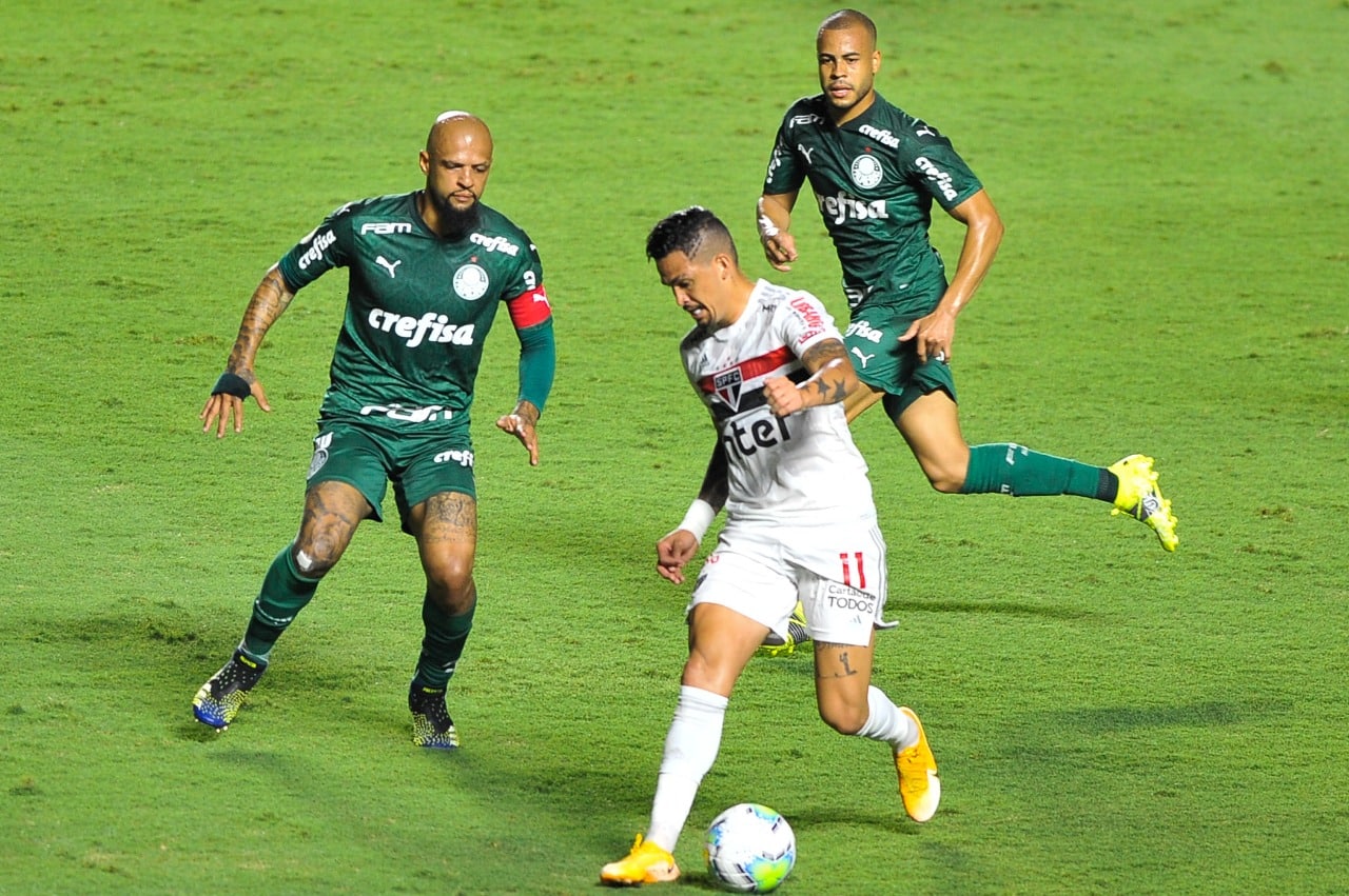 São Paulo cede empate ao Palmeiras no fim e elimina qualquer chance de