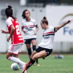 Maressa, volante do São Paulo, projeta clássico contra o Corinthians no Paulistão Feminino