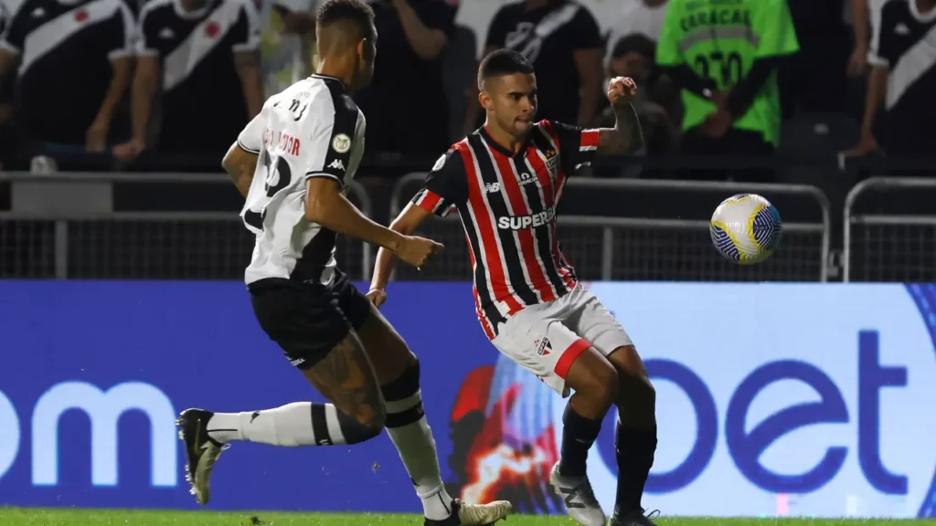 Rodrigo Nestor sente dores e se torna preocupação no São Paulo