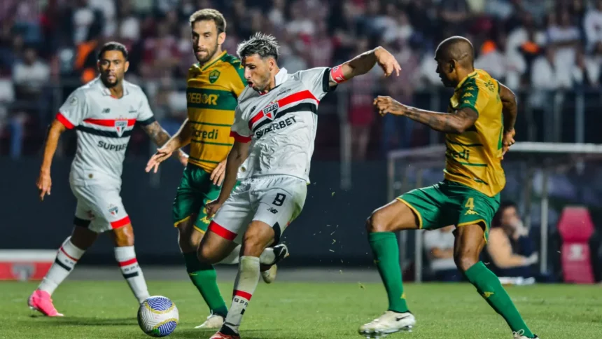 São Paulo perde invencibilidade ao ser derrotado pelo Cuiabá no MorumBIS